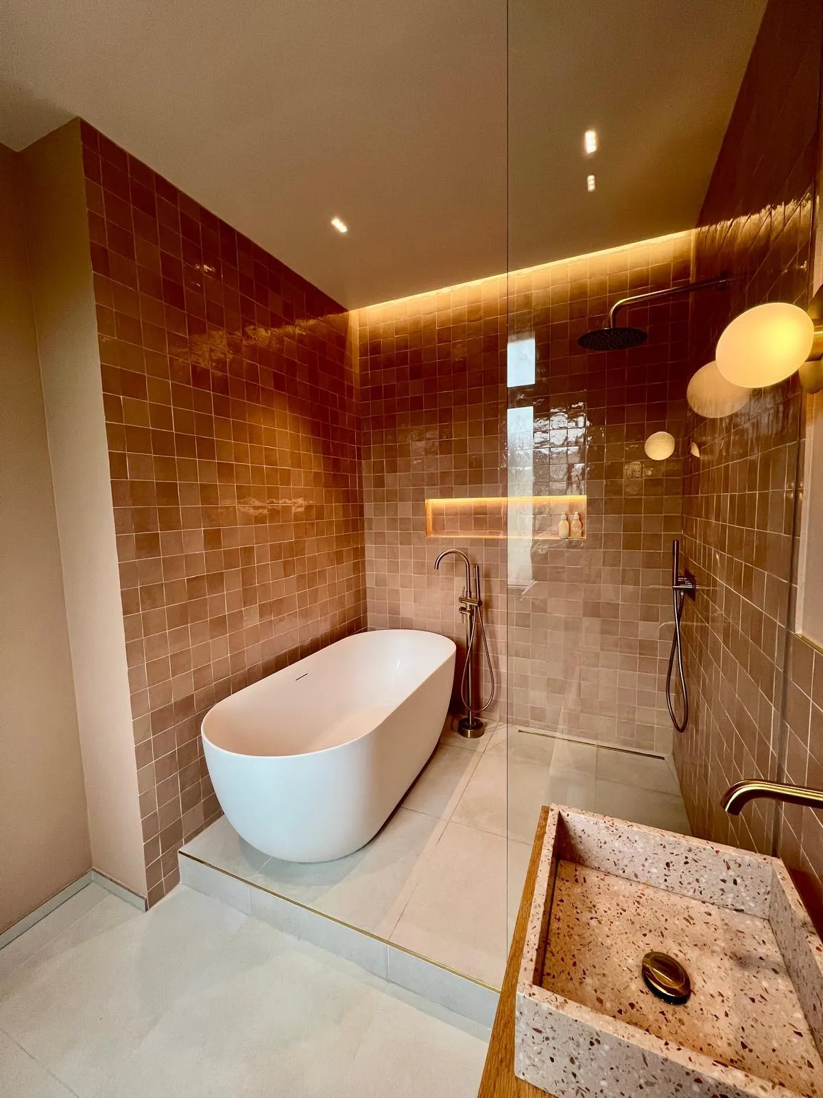 RenovantionSallesView